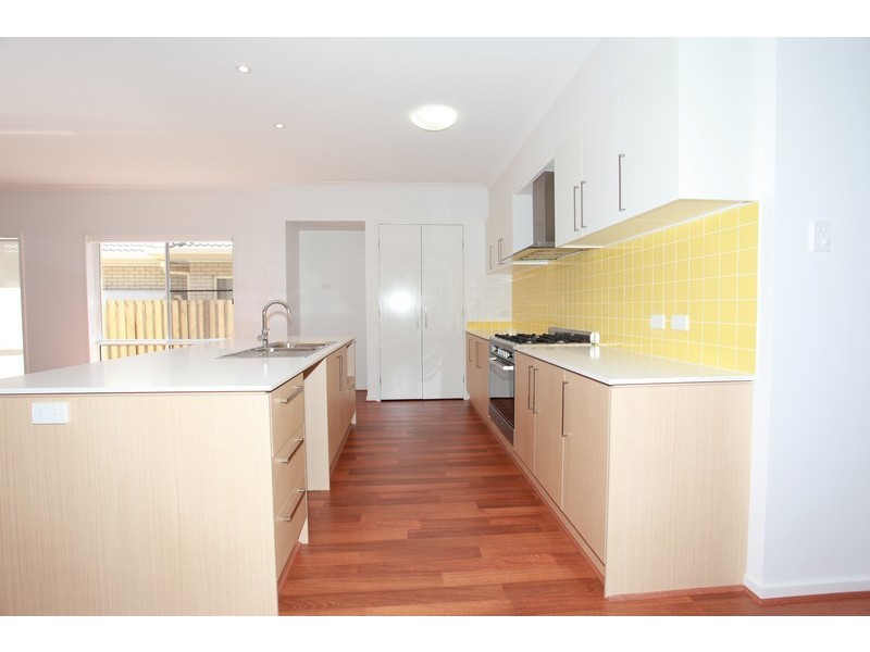 8 Lanagan Circuit, North Lakes QLD 4509