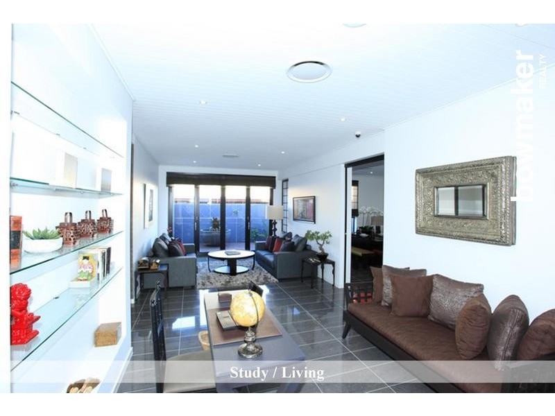 50 Williams Crescent, North Lakes QLD 4509