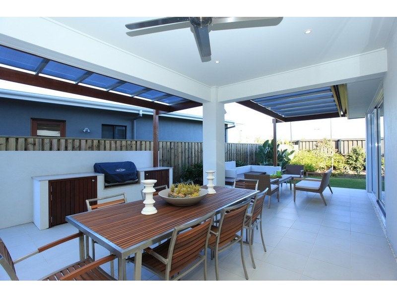 48 Williams Crescent, North Lakes QLD 4509