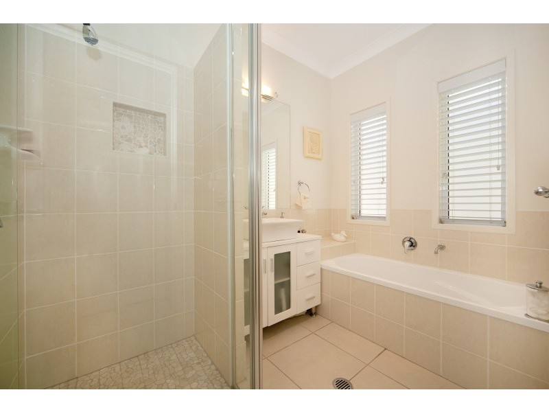 38 Whitecedar Circuit, North Lakes QLD 4509