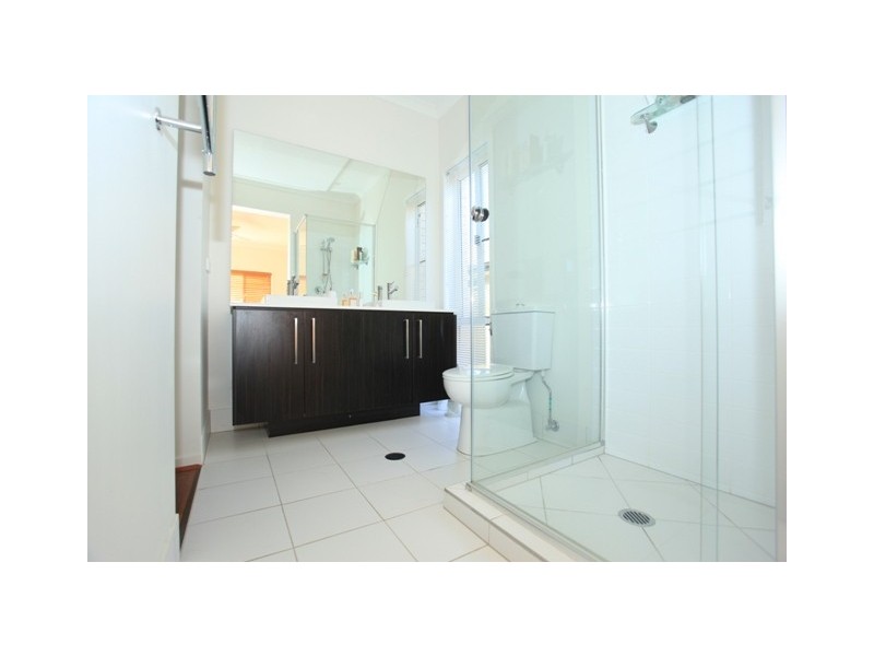 110 Nicklaus Parade, North Lakes QLD 4509