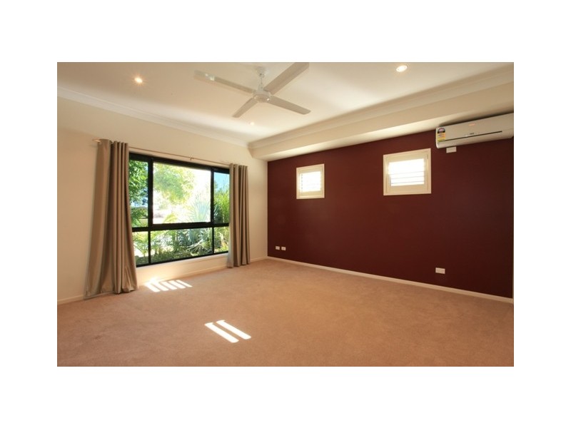 18 Hoya Close, North Lakes QLD 4509