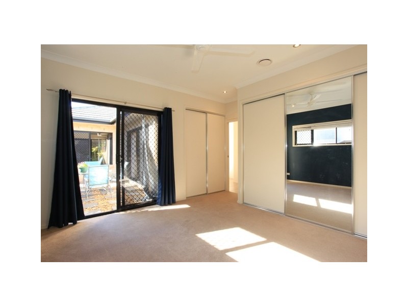 18 Hoya Close, North Lakes QLD 4509