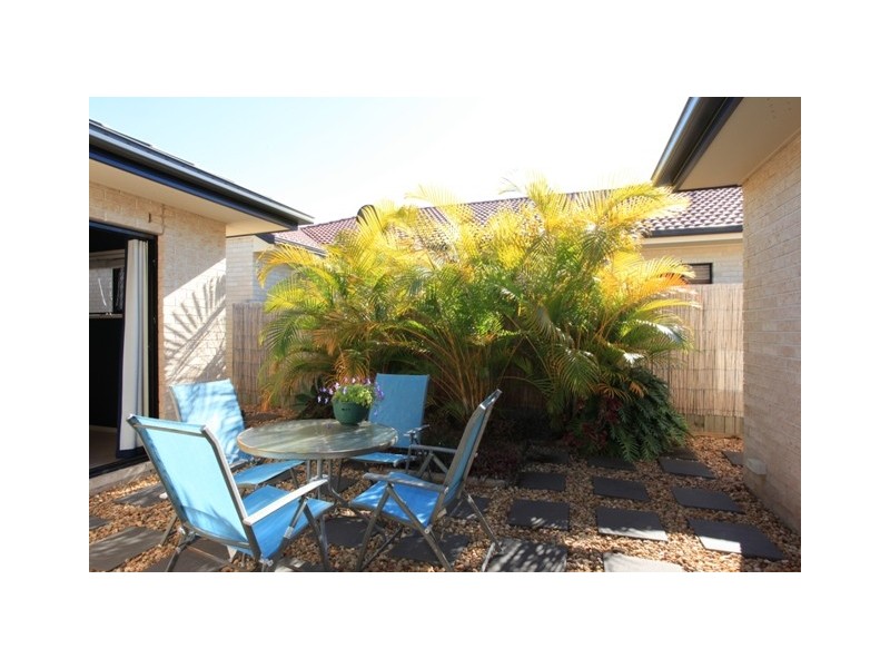 18 Hoya Close, North Lakes QLD 4509