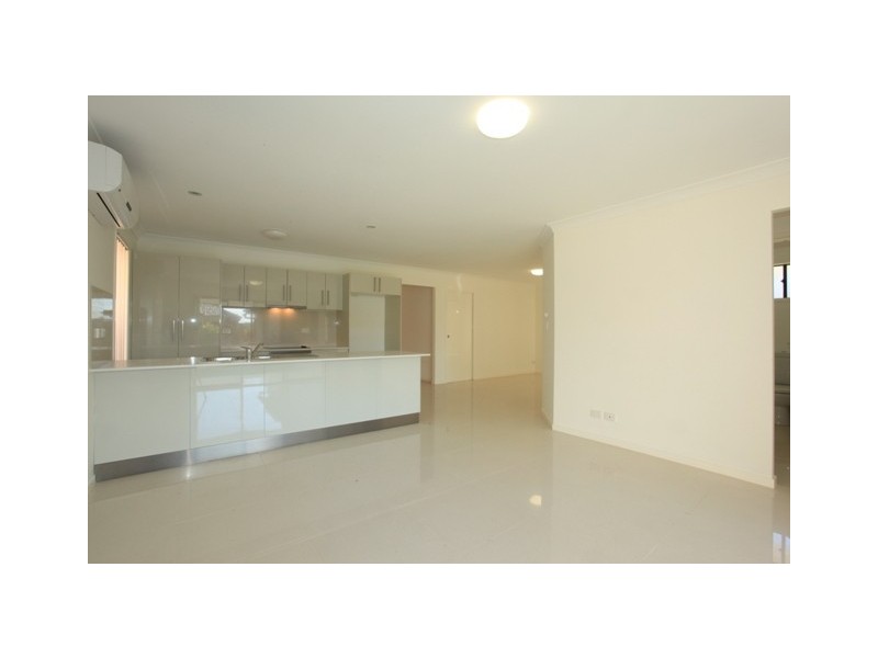 16 Kingdom Circuit, North Lakes QLD 4509