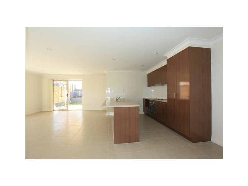 11 Bowerbird Crescent – ESSENCIA, Dakabin QLD 4503