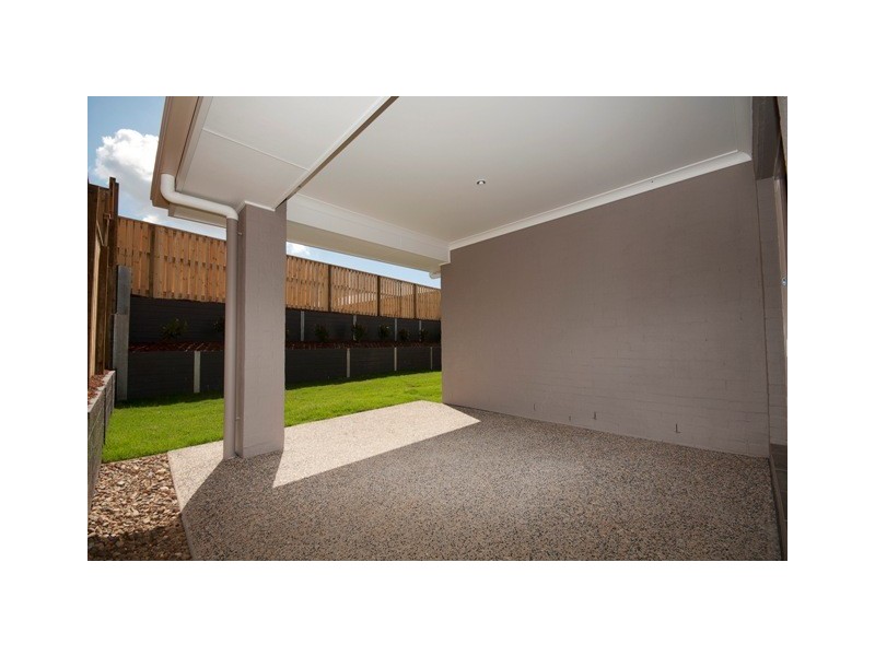 13 Bowerbird Crescent – ESSENCIA, Dakabin QLD 4503