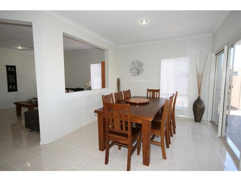 36 Lacebark Street, North Lakes QLD 4509