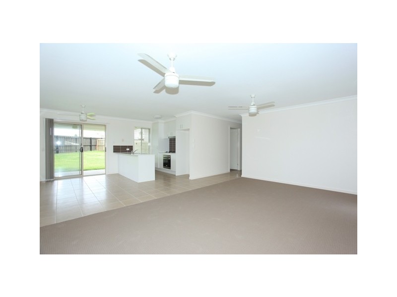 119 Mackintosh Drive, North Lakes QLD 4509