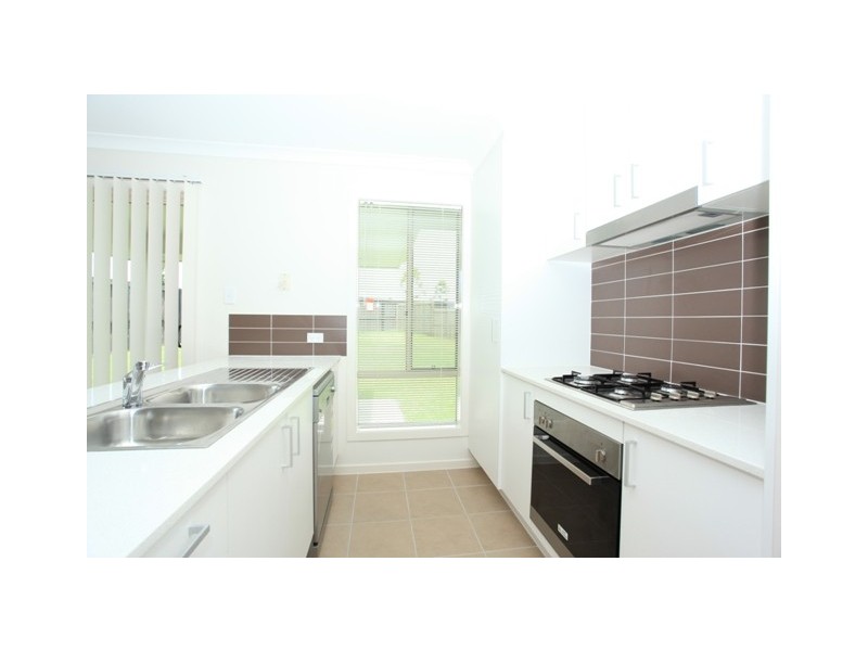 119 Mackintosh Drive, North Lakes QLD 4509