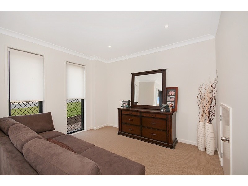 1a First Street, North Lakes QLD 4509