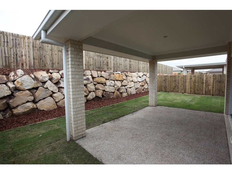 6 Langham Crescent, North Lakes QLD 4509