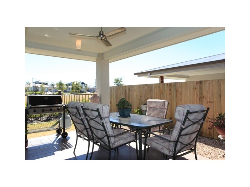 27 Merion Crescent, North Lakes QLD 4509