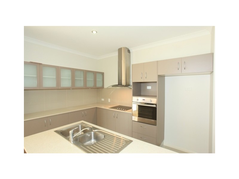 9 Elkington Circuit, North Lakes QLD 4509