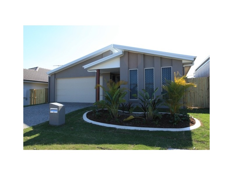 8 Bowerbird Crescent – ESSENCIA, Dakabin QLD 4503