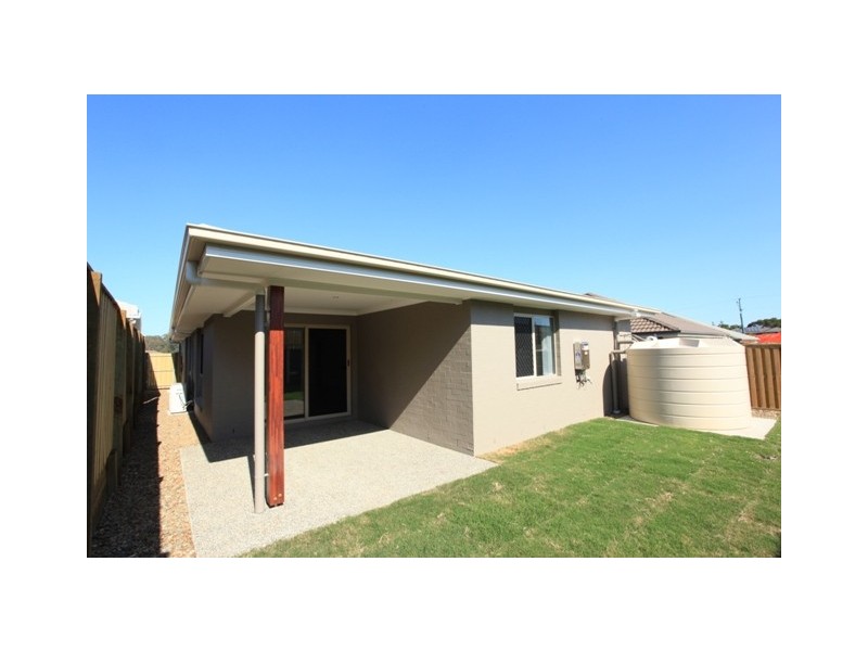 8 Bowerbird Crescent – ESSENCIA, Dakabin QLD 4503