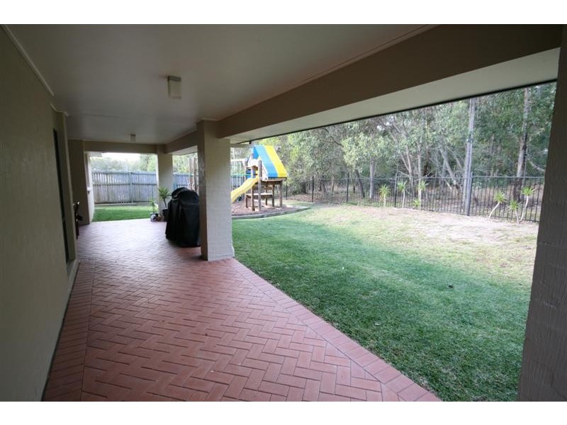 40 Whitfield Crescent, North Lakes QLD 4509