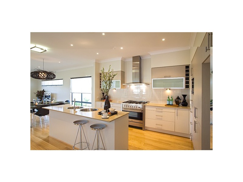 1 Eaton Close, North Lakes QLD 4509