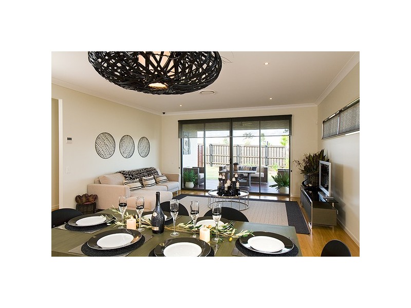 1 Eaton Close, North Lakes QLD 4509