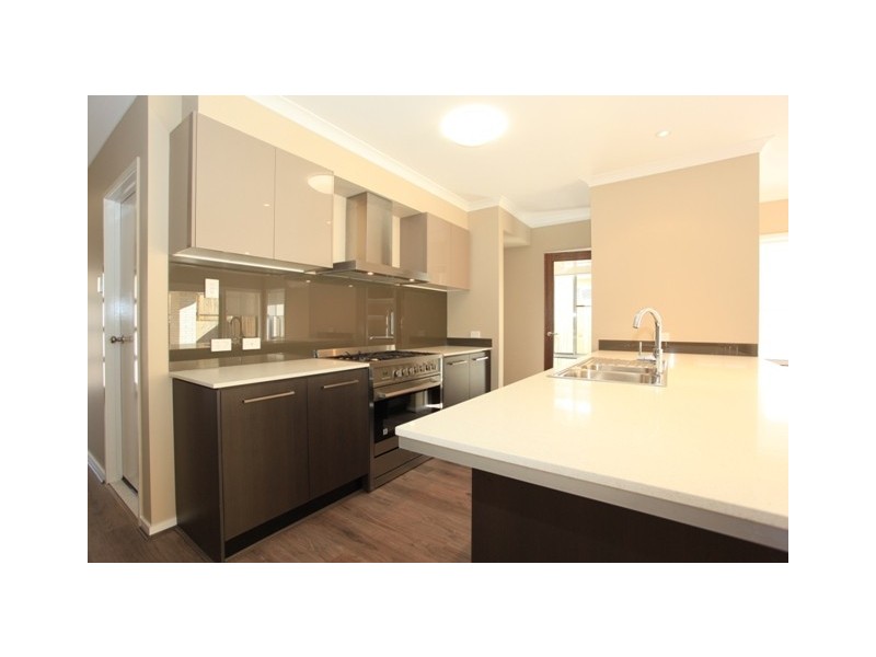 21 Melville Parade, North Lakes QLD 4509