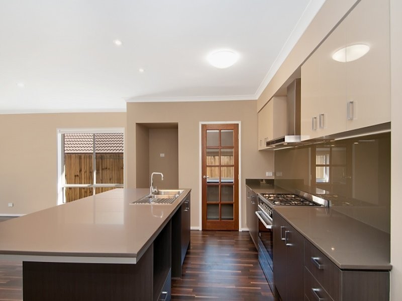5 Melville Parade, North Lakes QLD 4509