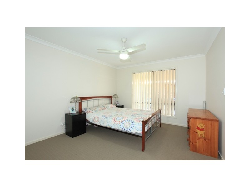 24 Shimao Crescent, North Lakes QLD 4509