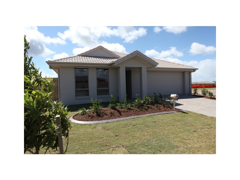 12 Williams Crescent, North Lakes QLD 4509