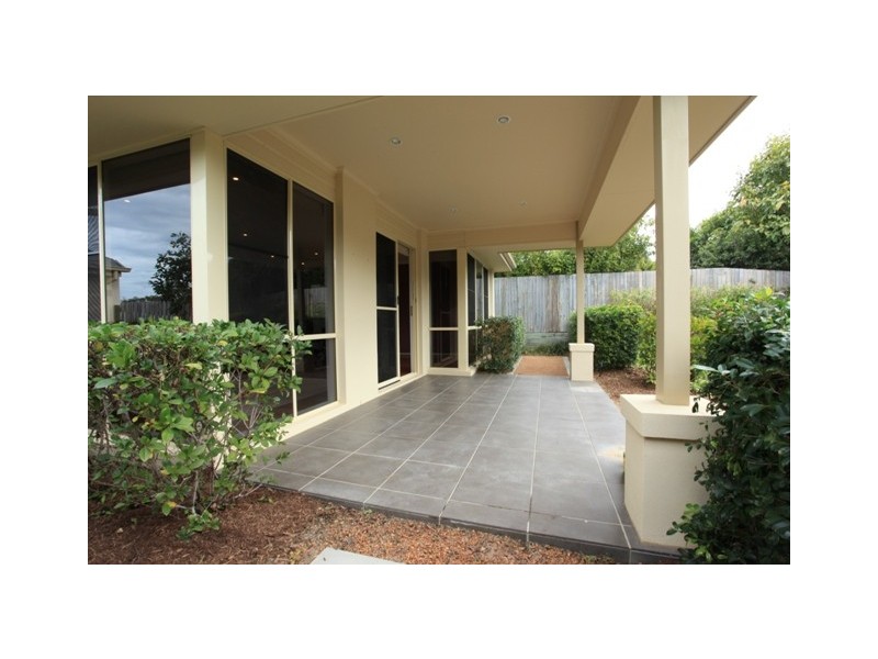 9 Douglas Circuit, North Lakes QLD 4509