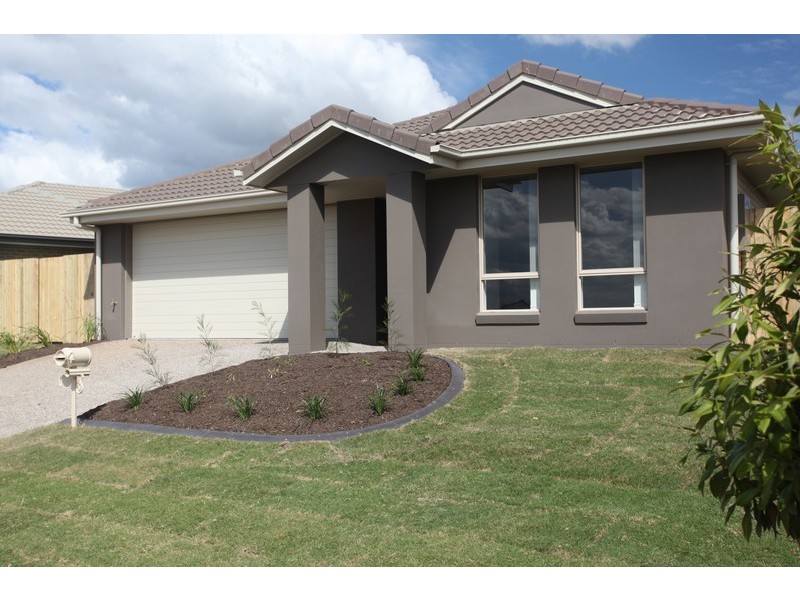 7 Williams Crescent, North Lakes QLD 4509