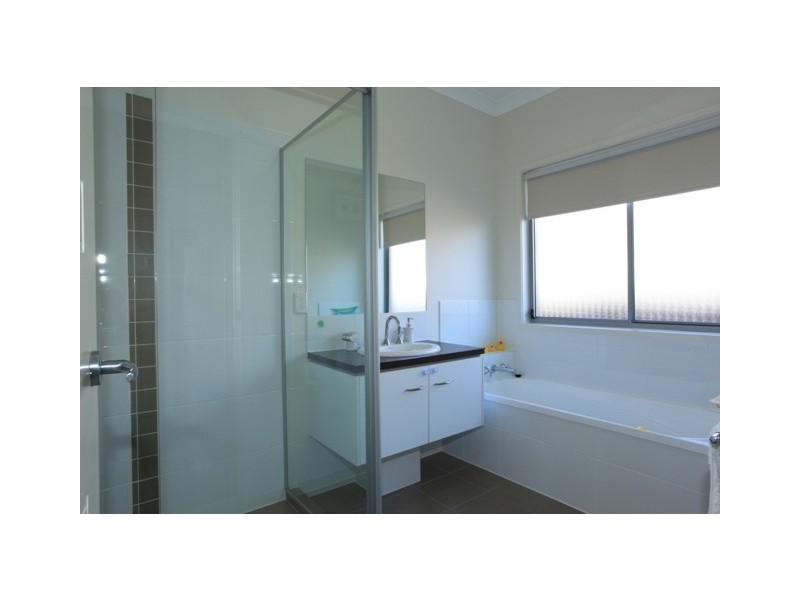 12 Pandorea Circuit, North Lakes QLD 4509