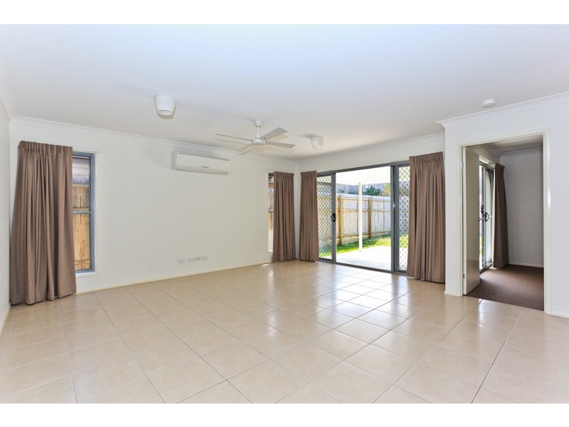 18 Moonie Crescent, North Lakes QLD 4509