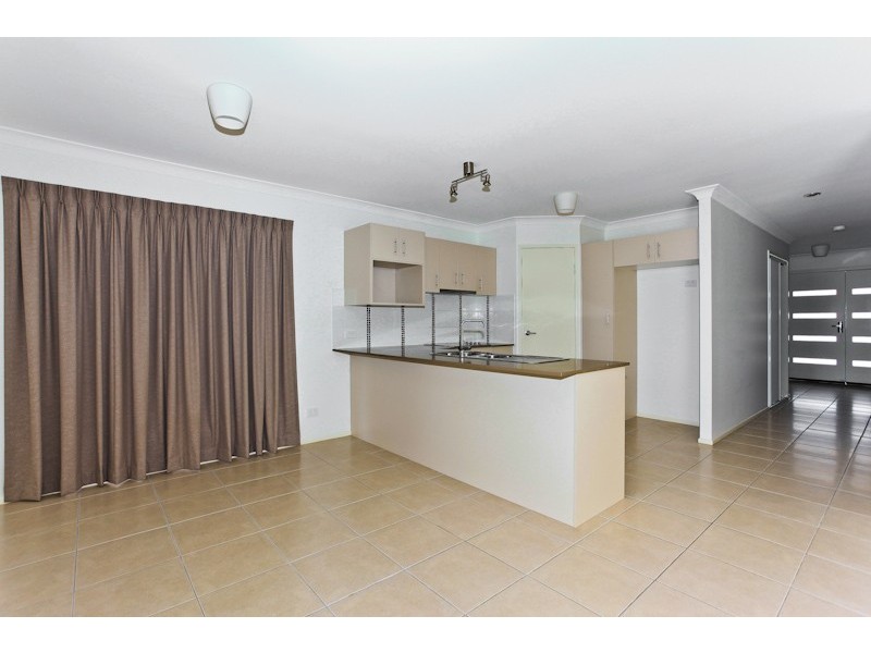 18 Moonie Crescent, North Lakes QLD 4509