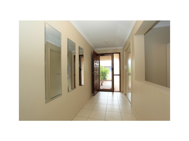 42 Gannet Circuit, North Lakes QLD 4509