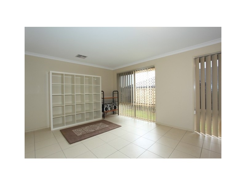 42 Gannet Circuit, North Lakes QLD 4509