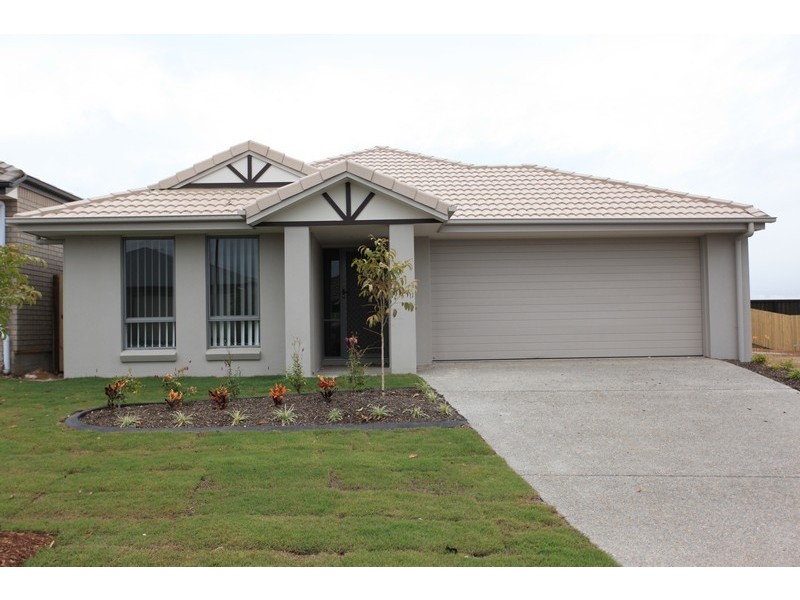 24 Williams Crescent, North Lakes QLD 4509