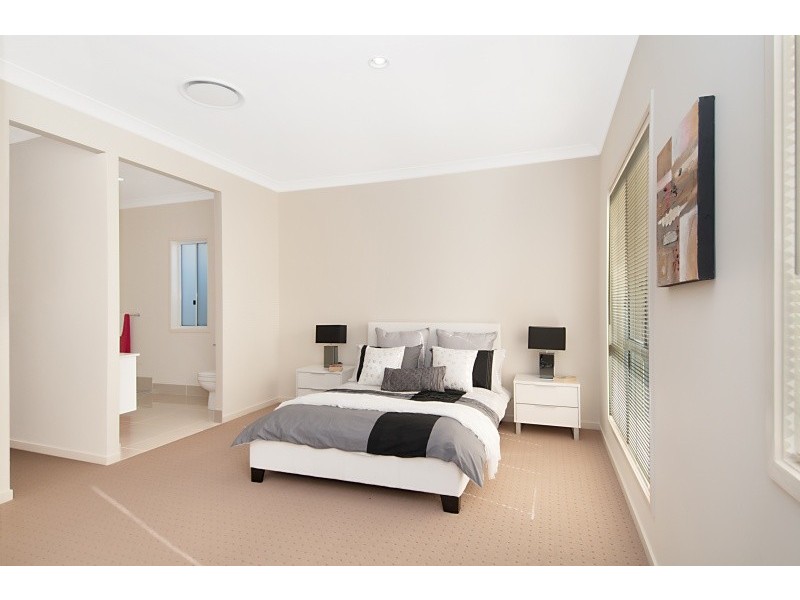 140 Nicklaus Parade, North Lakes QLD 4509