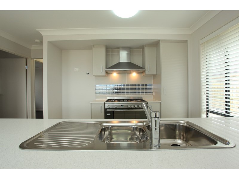 11 Mersey Street, North Lakes QLD 4509