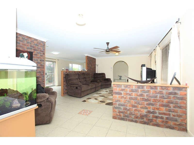 10 Finnegan Street, Rothwell QLD 4022