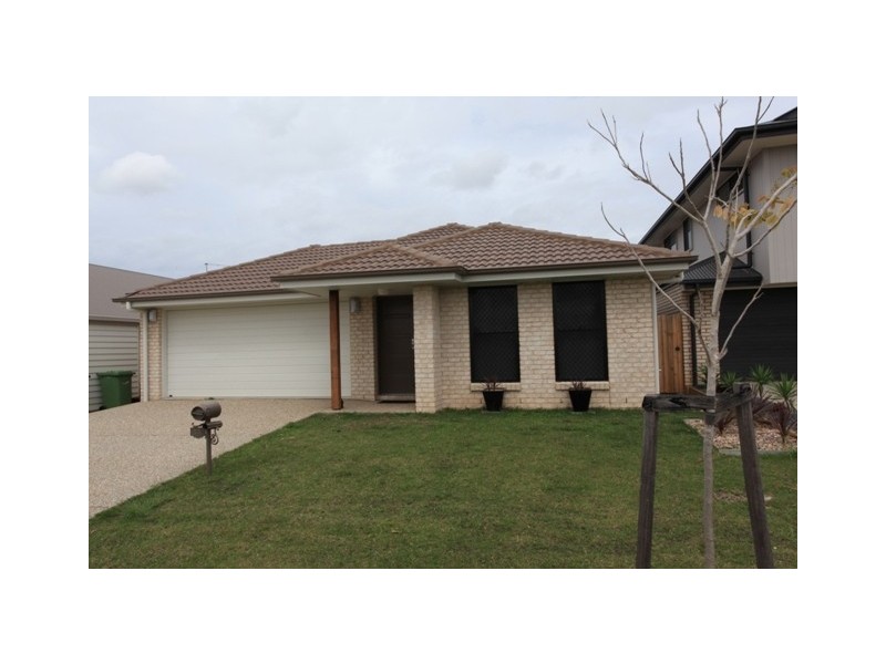 33 Severn Crescent, North Lakes QLD 4509