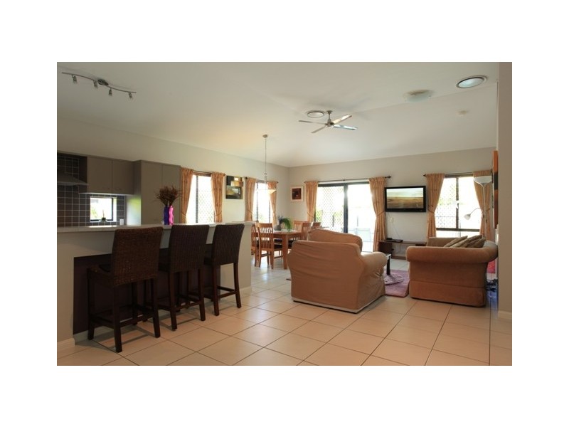 24 Gardenia Street, North Lakes QLD 4509