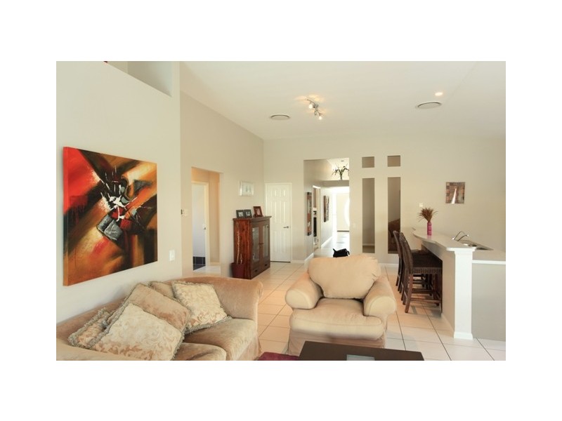 24 Gardenia Street, North Lakes QLD 4509