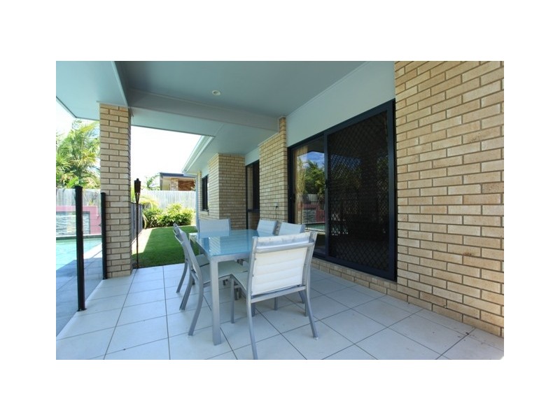 24 Gardenia Street, North Lakes QLD 4509