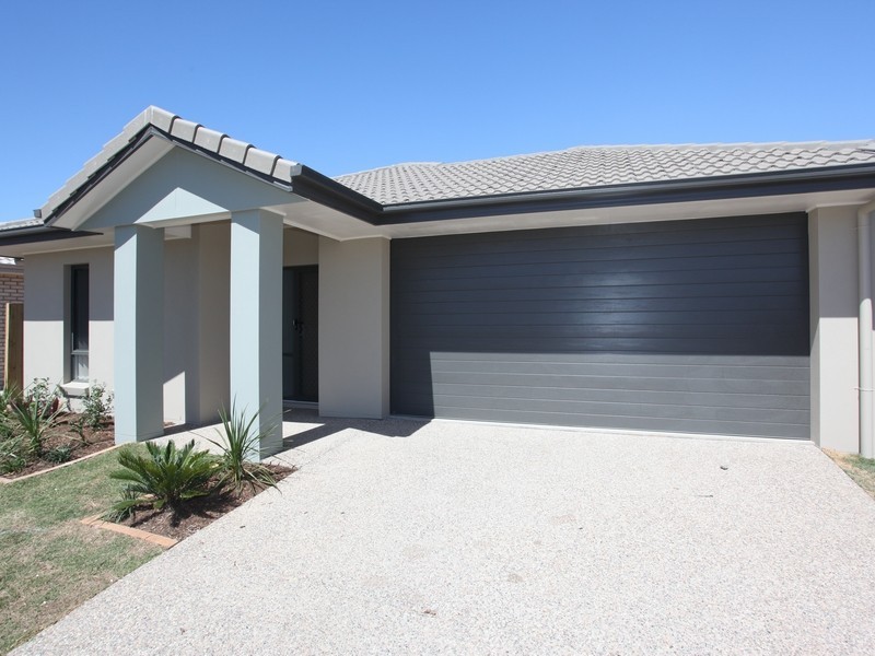 8 Sunjoy Place, North Lakes QLD 4509