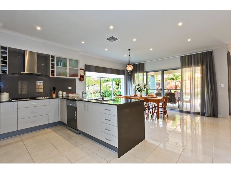 15 Forrestal Circuit, North Lakes QLD 4509