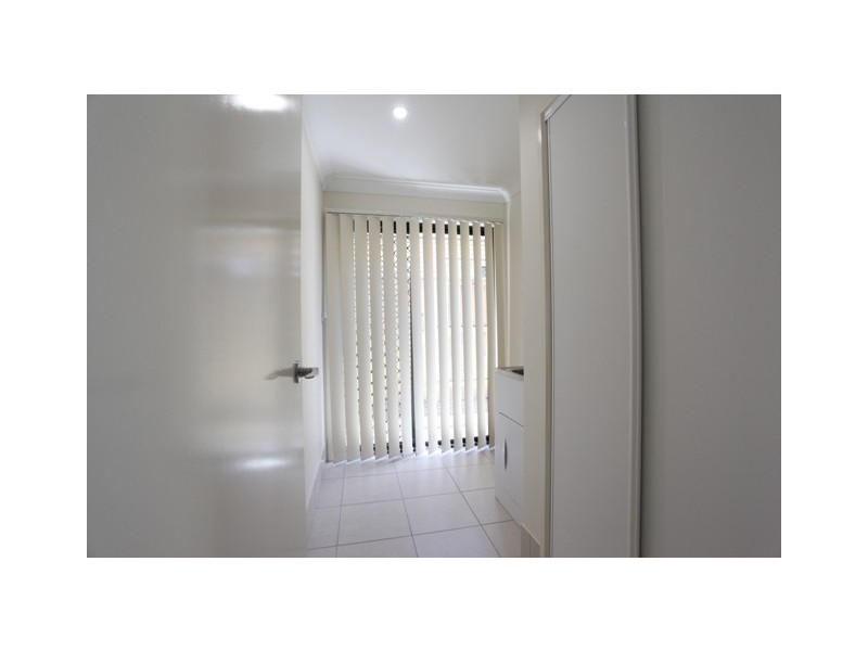 135 Mackintosh Drive, North Lakes QLD 4509