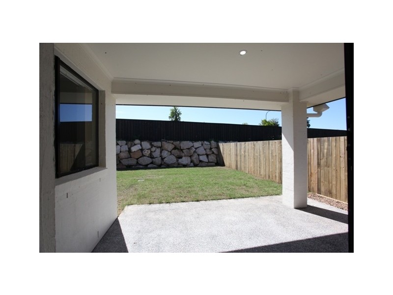 135 Mackintosh Drive, North Lakes QLD 4509