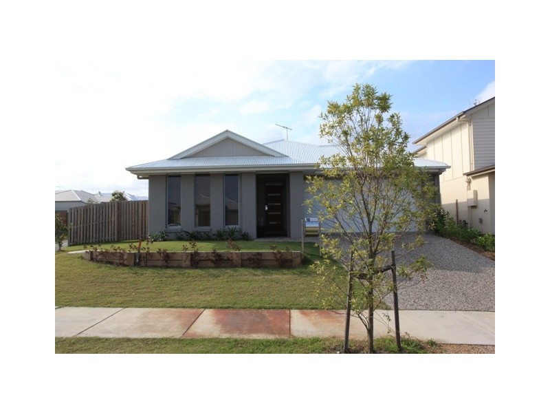 10 Friars Crescent, North Lakes QLD 4509