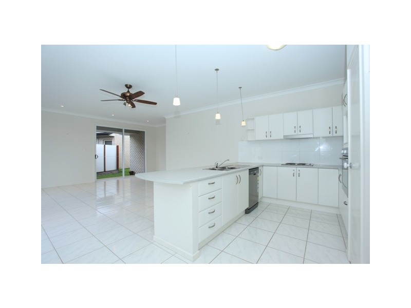 5 Carmody Parade, North Lakes QLD 4509