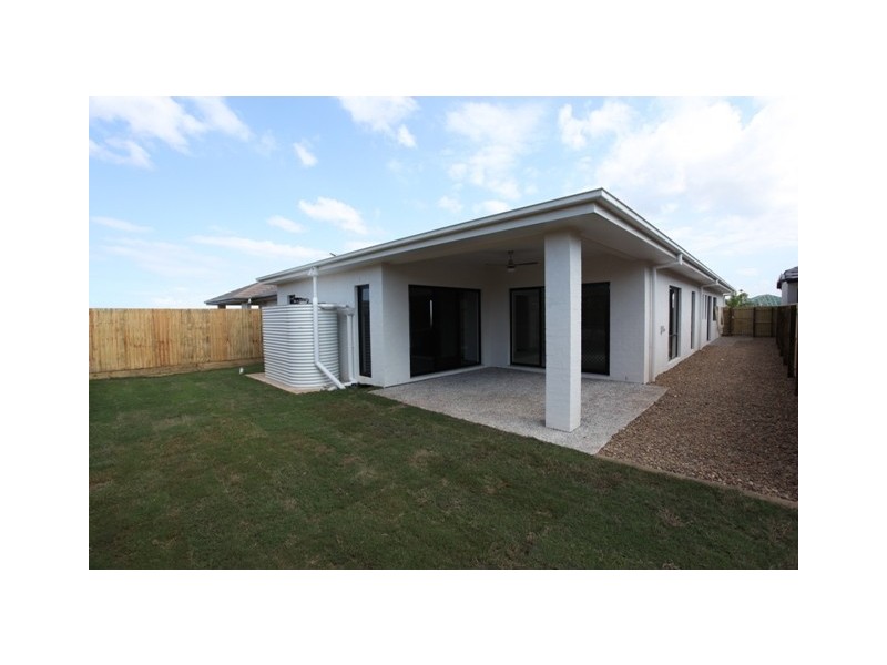 9 Garcia Parade, North Lakes QLD 4509