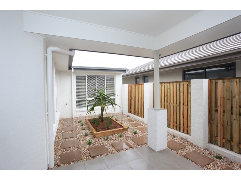 66 Mackintosh Drive, North Lakes QLD 4509